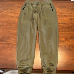 Green Under Armor Sweatpants Large